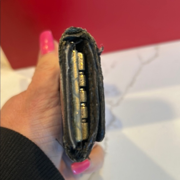 Louis Vuitton Key Holder - Picture 5 of 11